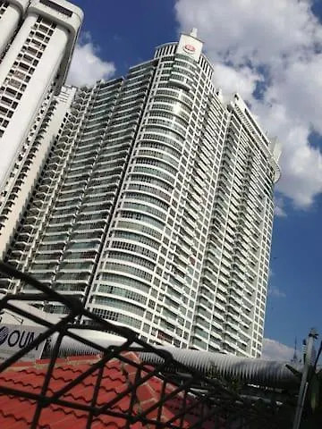 Apartment Regalia Suites Infinity Pool Kuala Lumpur Malaysia