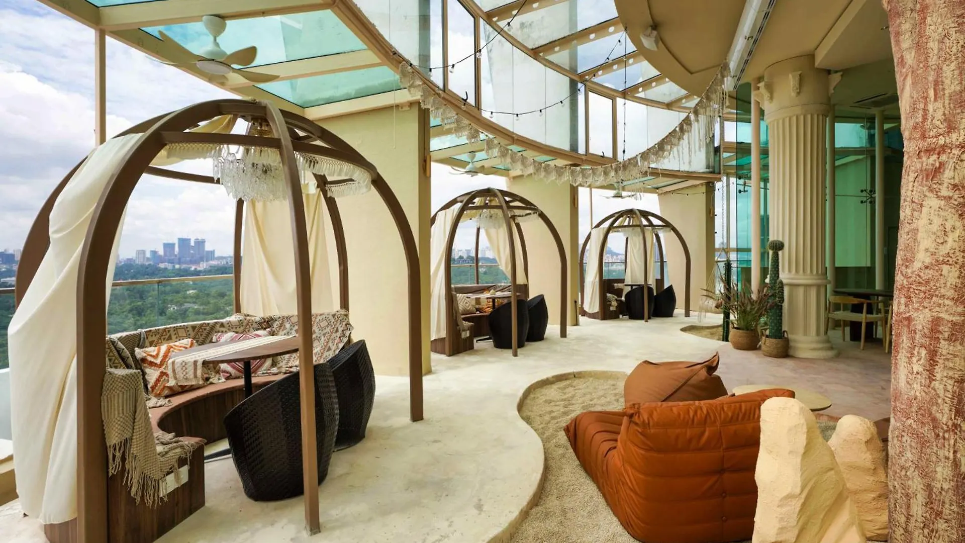 Regalia Suites Infinity Pool Kuala Lumpur 0*,  Malaysia